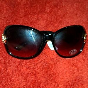 Ashley Stewart sun glasses